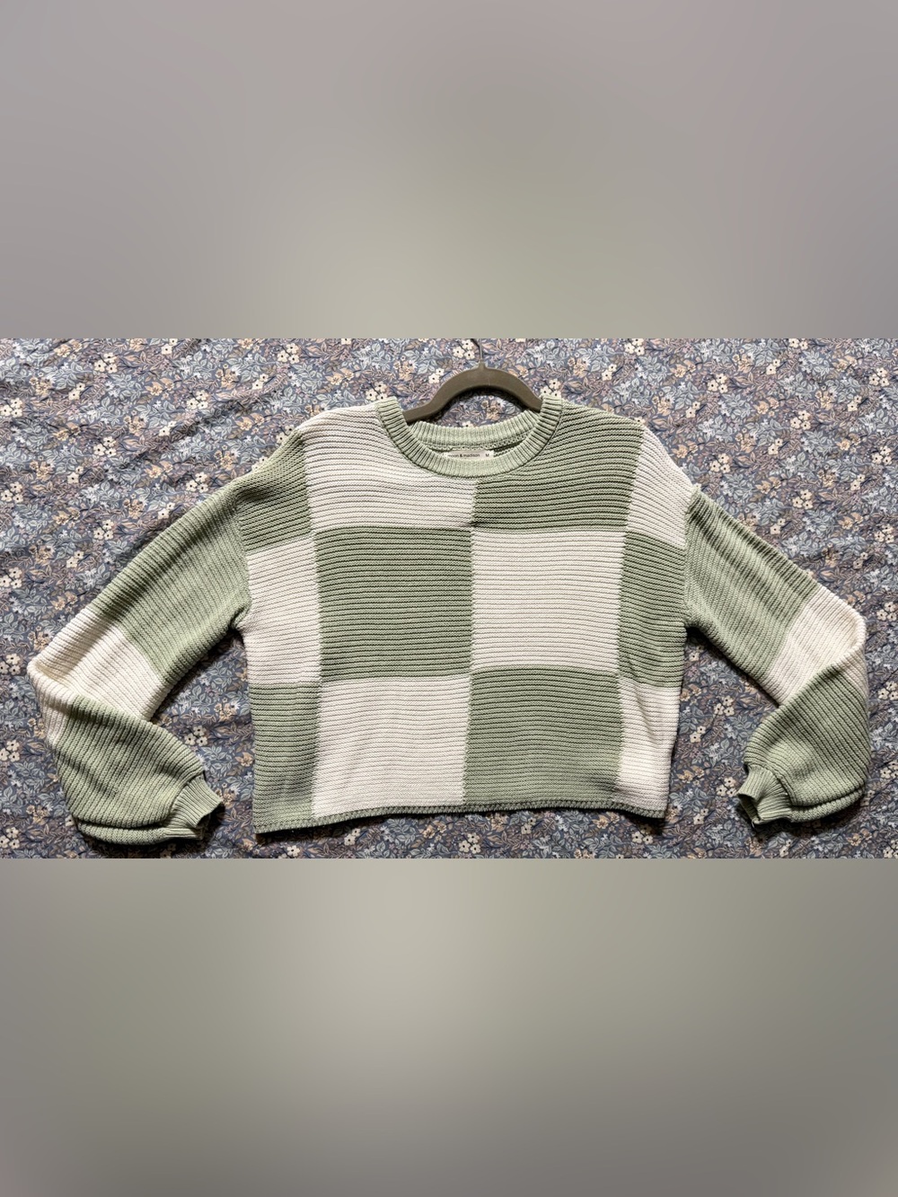 moon & madison Green and Cream Checker Knit Pullover